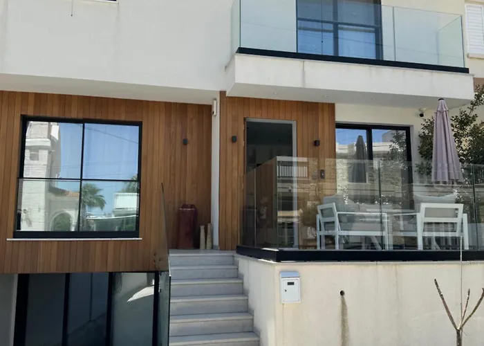 Larnaca Centre Villa